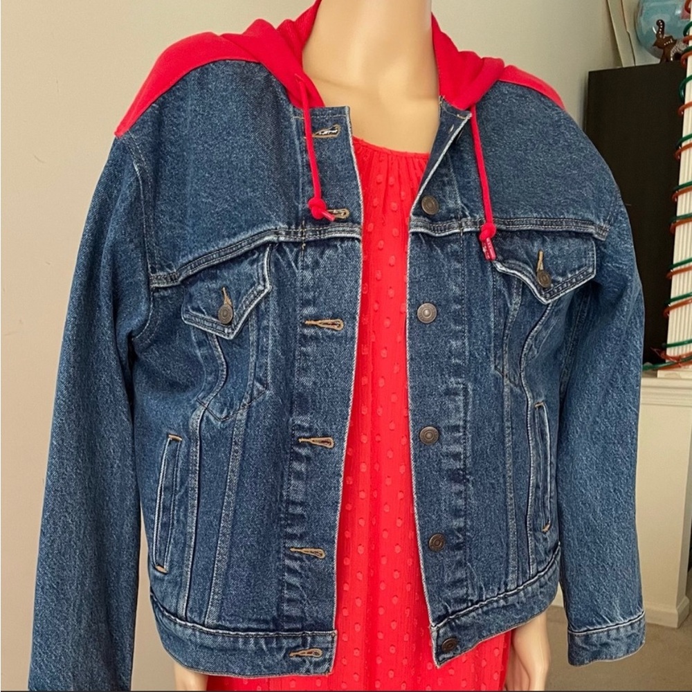 Levi’s Cotton Hooded Denim Jacket in Red & Blue Size: M